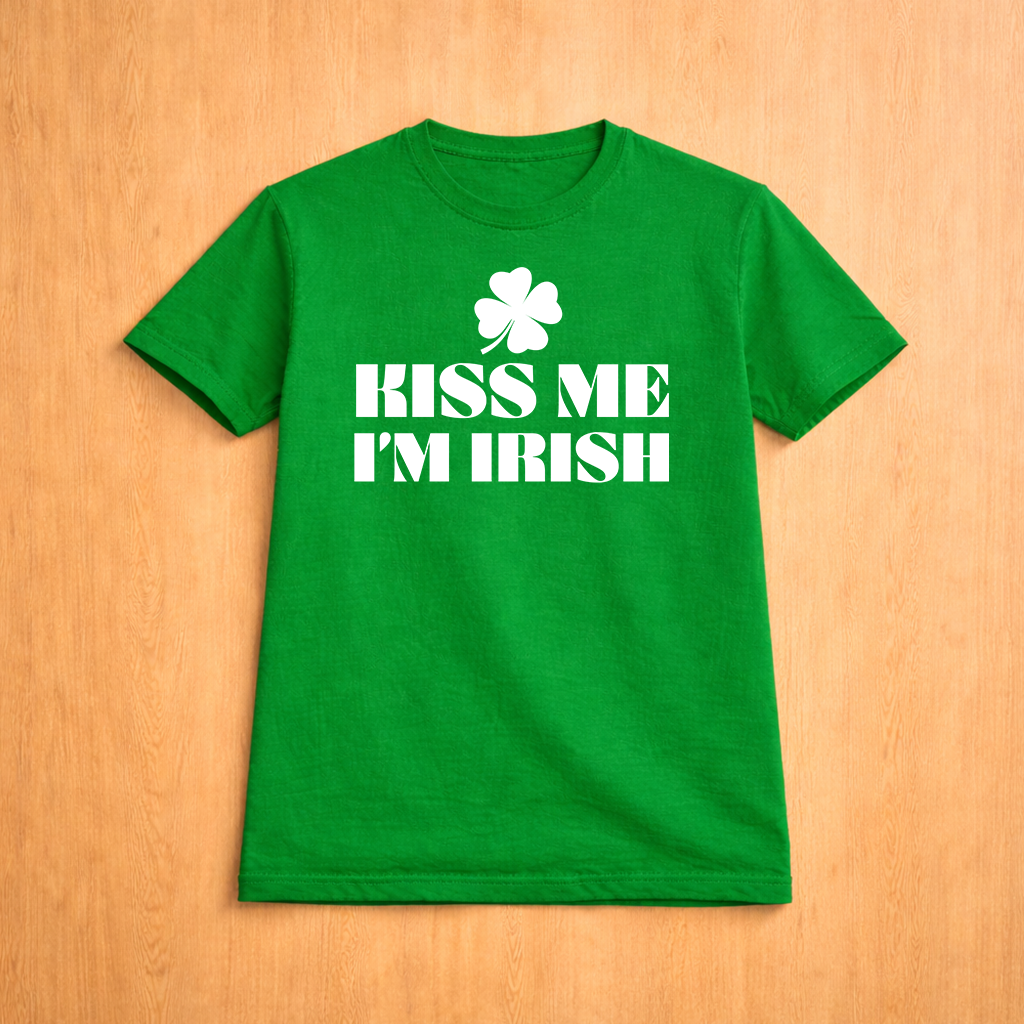 Kiss Me - T-Shirt